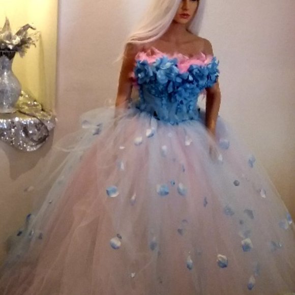 SAMPLE GOWN SET ONLY - PRUDENCE Blue Bloom Pink Feather Wedding Ballgown Set - Picture 6 of 9